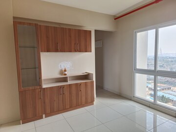 Room in 3 BHK Apartment at UKN The Belvedere, Devanahalli – for Rent