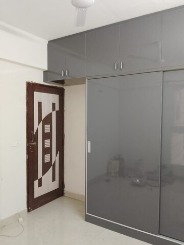 Room in 2 BHK Apartment at Signature Global Proxima, Sector 89 – for Rent