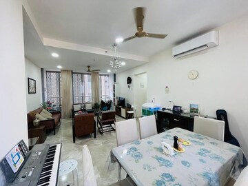 Master Bedroom in 2.5 BHK Apartment at Piramal Vaikunth, Balkum Pada – for Rent