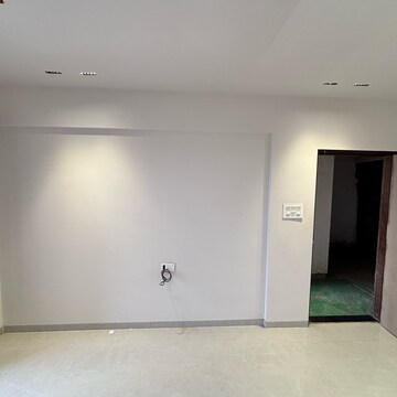 Room in 2 BHK Apartment at Pushpak Nagar – for Sale