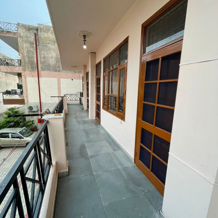 Balcony, sector 51 3 Bedroom 1850 Sq.Ft. Apartment In Sector 51 Chandigarh 8414047
