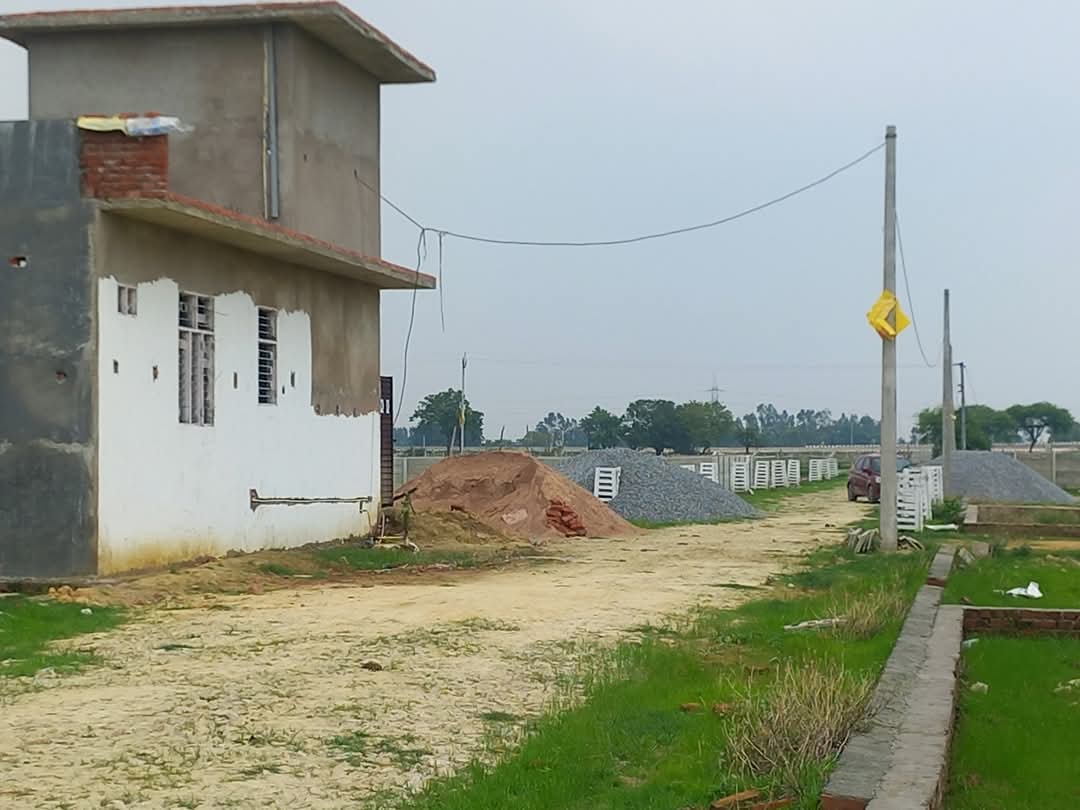 Plot For Sale in Annu Enclave