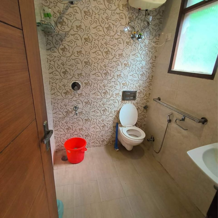Bathroom, malviya nagar 2 Bedroom 1000 Sq.Ft. Builder Floor In Malviya Nagar Delhi 8414052
