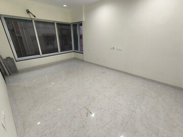 Room in 2 BHK Apartment at Rite Skyluxe, Chembur – for Rent