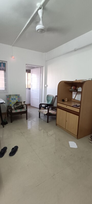 Master Bedroom in 1 BHK Apartment at Sagar Avenue, Santacruz East – for Sale