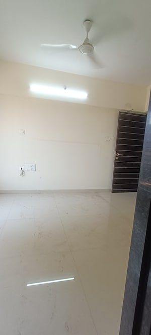 Room in 1 BHK Apartment at Daga Sofrance, Ghatkopar East – for Sale