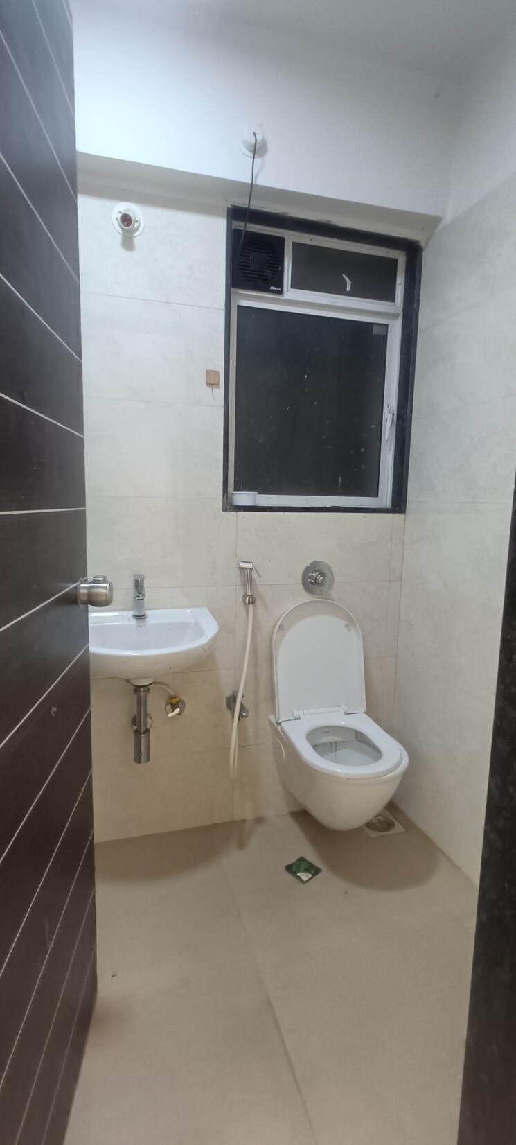 Bathroom, daga-sofrance 1 Bedroom 450 Sq.Ft. Apartment In Ghatkopar East Mumbai 8414088
