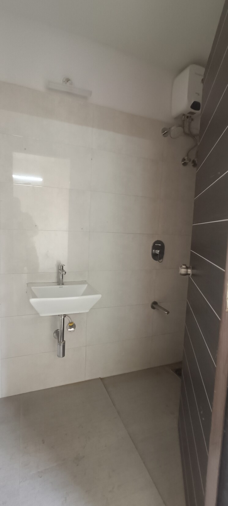 Bathroom, daga-sofrance 1 Bedroom 450 Sq.Ft. Apartment In Ghatkopar East Mumbai 8414088