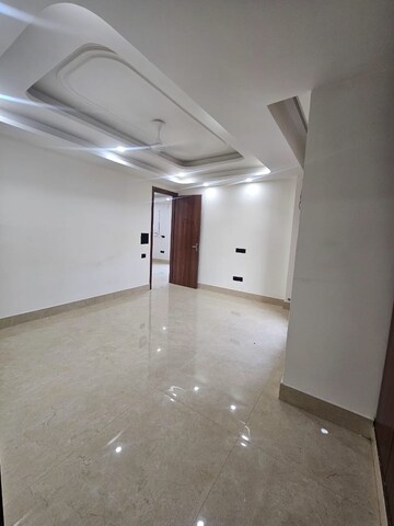 Room in 3 BHK Builder Floor at Palm Residency Chhatarpur, Chattarpur – for Rent