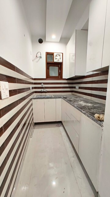 Balcony in 2 BHK Builder Floor at Palm Residency Chhatarpur, Chattarpur – for Rent