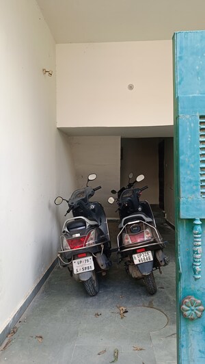Parking in 4 BHK Independent House at UPAVP Vrindavan Yojana, Vrindavan Yojna – for Sale
