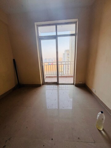 Room in 4 BHK Apartment at Ansal Height 86, Sector 86 – for Sale