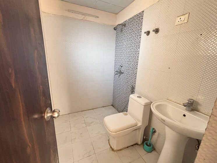 Bathroom, nirala-aspire 2.5 Bedroom 1180 Sq.Ft. Apartment In Sector 16 Greater Noida Greater Noida 8414191