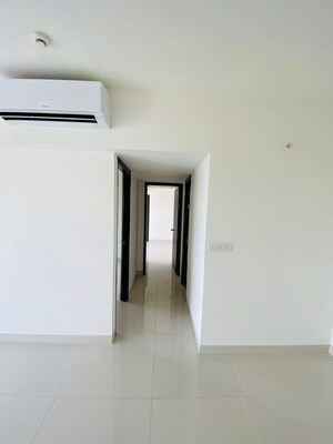 Room in 2 BHK Apartment at Lodha Casa Viva, Majiwada – for Sale