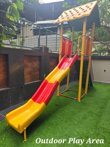 Swimming Pool in 4 BHK Apartment at Union Park, Chembur – for Sale