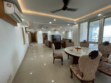 Master Bedroom in 4 BHK Apartment at Jaypee Imperial Court, Sector 128 – for Rent