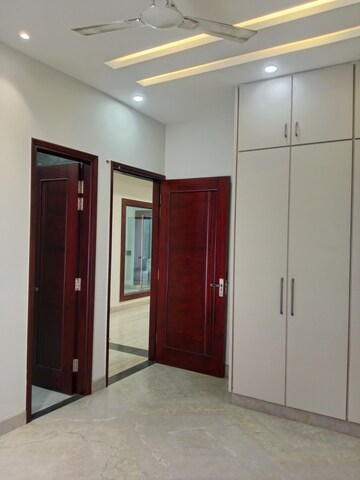3.5 BHK Builder Floor For Rent in Sector 18
