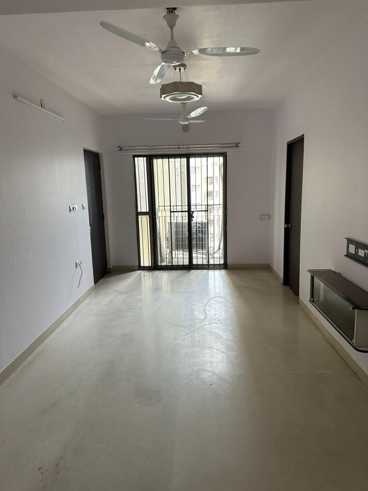 Room, lodha-casa-royale 2.5 Bedroom 862 Sq.Ft. Apartment In Balkum Pada Thane 8414244