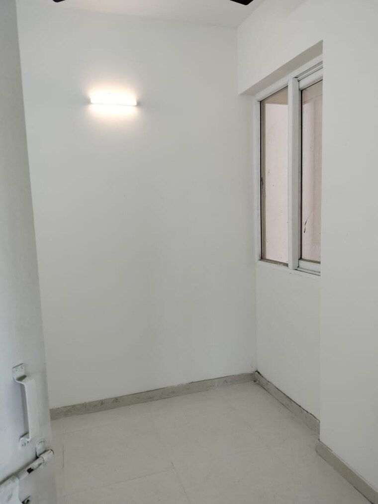 Room, suncity-avenue-76 2 Bedroom 735 Sq.Ft. Apartment In Sector 76 Gurgaon 8414247