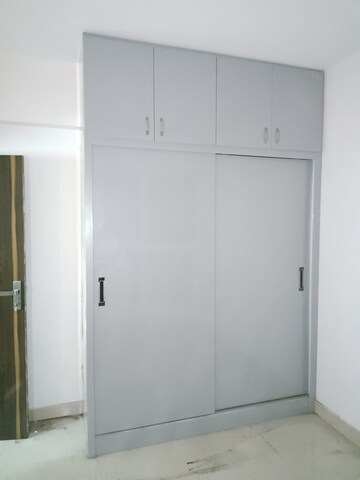 Room in 2 BHK Apartment at Signature Global Proxima, Sector 89 – for Rent