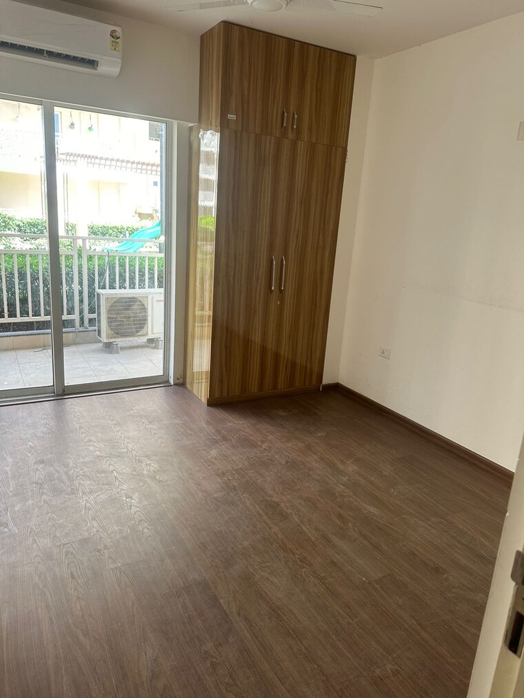 Room, tulip-white 3 Bedroom 1326 Sq.Ft. Apartment In Sector 69 Gurgaon 8414265