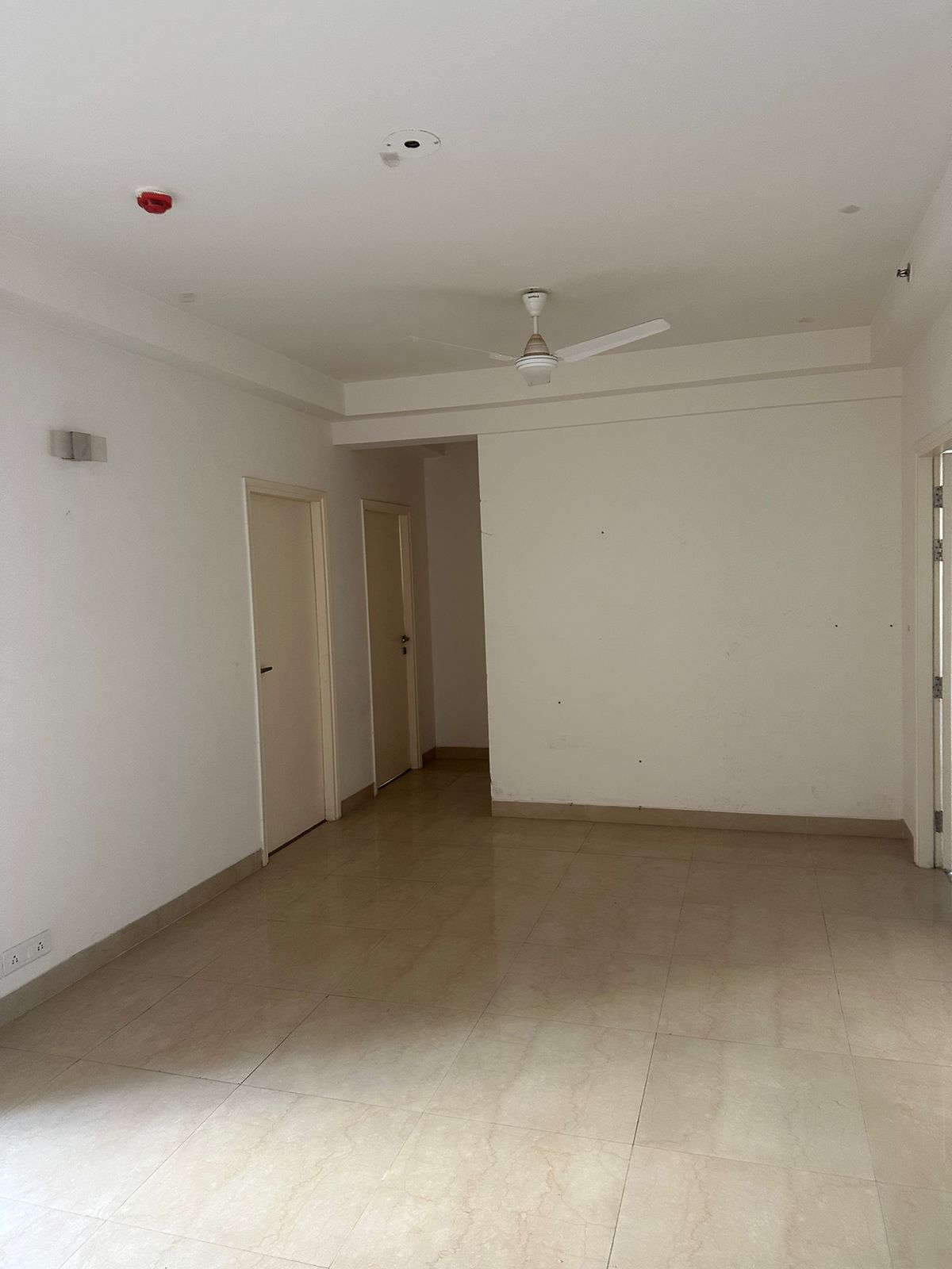 3 BHK Apartment For Sale in Tulip White