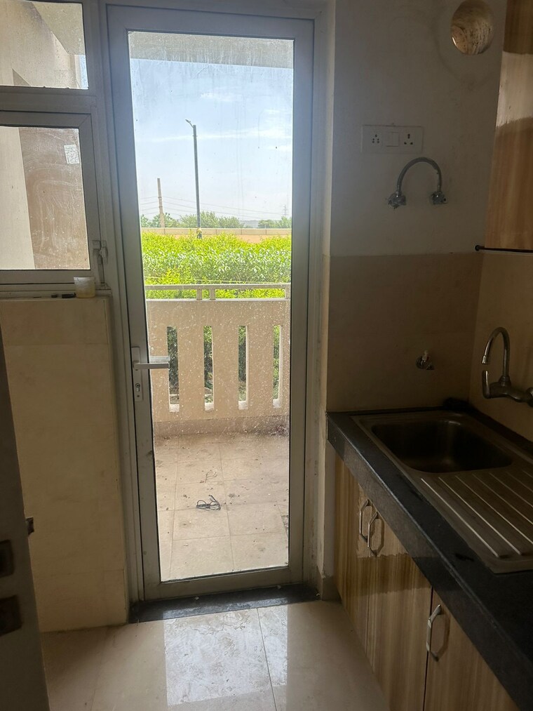 Kitchen, tulip-white 3 Bedroom 1326 Sq.Ft. Apartment In Sector 69 Gurgaon 8414265