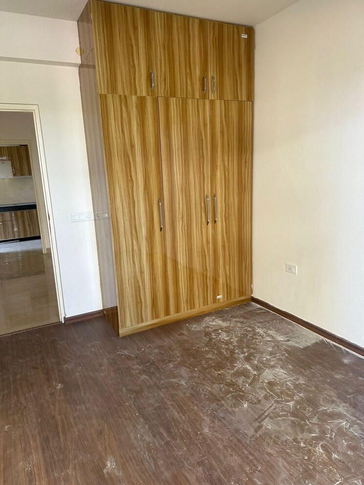 Room, tulip-white 3 Bedroom 1326 Sq.Ft. Apartment In Sector 69 Gurgaon 8414265