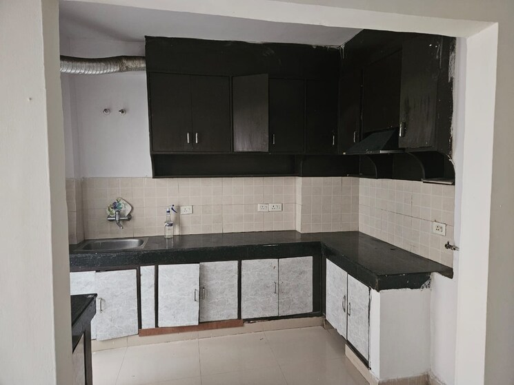 Kitchen, gaurs-cascades 3 Bedroom 909 Sq.Ft. Apartment In Raj Nagar Extension Ghaziabad 8414276