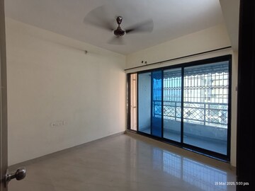 Room in 1 BHK Apartment at Tulsi Aura Mumbai, Ghansoli – for Rent