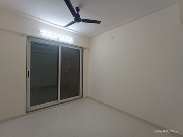 Room in 2.5 BHK Apartment at Juhi Serenity, Ghansoli – for Rent