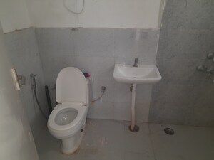 Bathroom in 2 BHK Apartment at Suncity Avenue 76, Sector 76 – for Sale