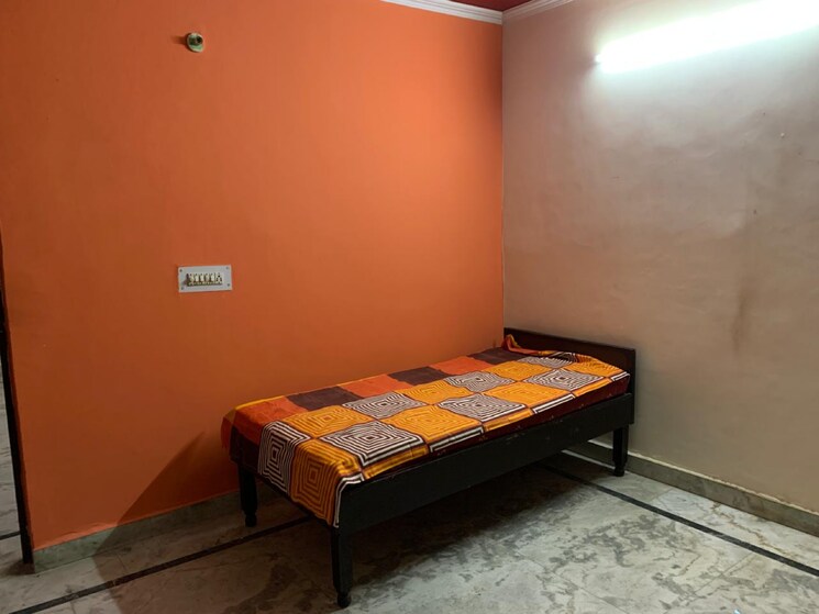 Bedroom, sector 24 1 Bedroom 650 Sq.Ft. Builder Floor In Sector 24 Gurgaon 8414315