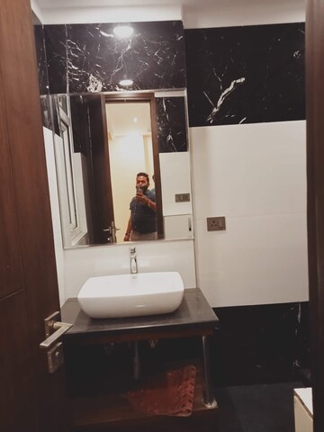 Bathroom in 3 BHK Builder Floor at Kohli One Malibu Town, Sector 47 – for Rent
