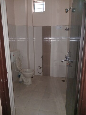 Bathroom in 2 BHK Apartment at Vaishali Nagar – for Rent