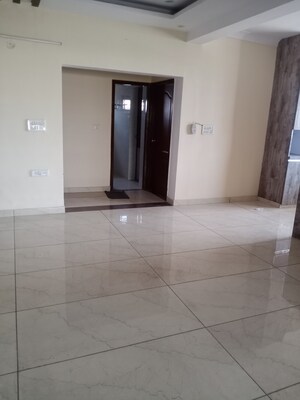 Room in 4 BHK Builder Floor at Sector 17 – for Sale