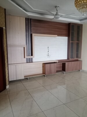 4 BHK Builder Floor For Sale in Sector 17
