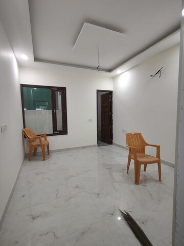 Room in 3 BHK Apartment at Gmada Aerocity – for Rent