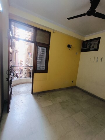 Room in 2 BHK Builder Floor at Malviya Nagar – for Rent