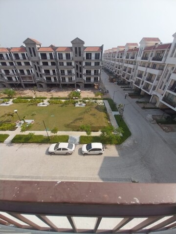 3 BHK Apartment For Rent in Sushma Valencia, International Airport Road