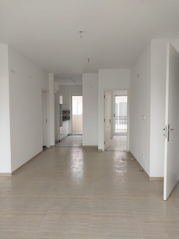 Room in 3 BHK Apartment at Sushma Valencia, International Airport Road – for Rent