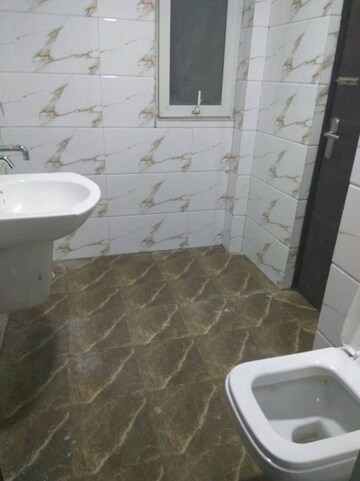 Bathroom in 2 BHK Apartment at Supertech Czar Suites, Omicron I Greater Noida – for Sale