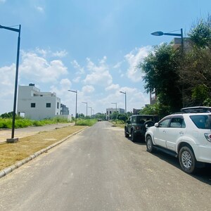 Parking in  Plot at DLF Hyde Park, Mullanpur – for Sale