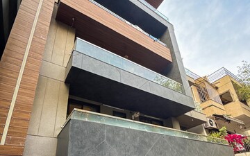 4 BHK Builder Floor For Sale in Panchsheel Enclave