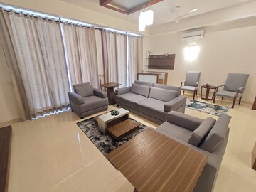 Master Bedroom in 4 BHK Apartment at Emaar The Palm Springs, Sector 54 – for Rent