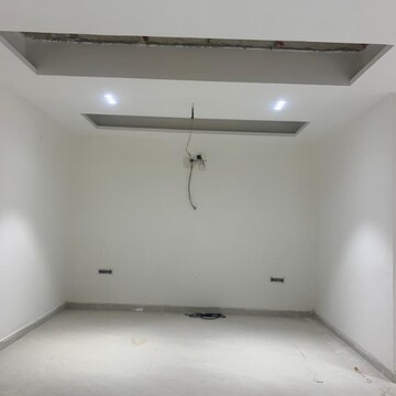 Room in 4 BHK Builder Floor at Ansal API Esencia, Sector 67 – for Sale