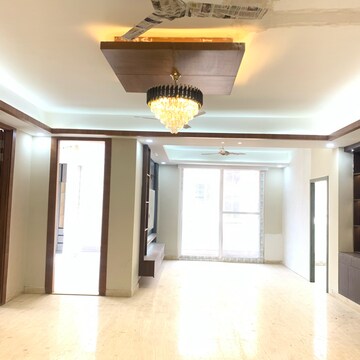 Room in 3 BHK Builder Floor at Ansal API Esencia, Sector 67 – for Sale