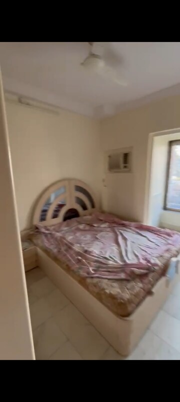 Bedroom in 3 BHK Apartment at Neminath Silver Oak, Andheri West – for Rent