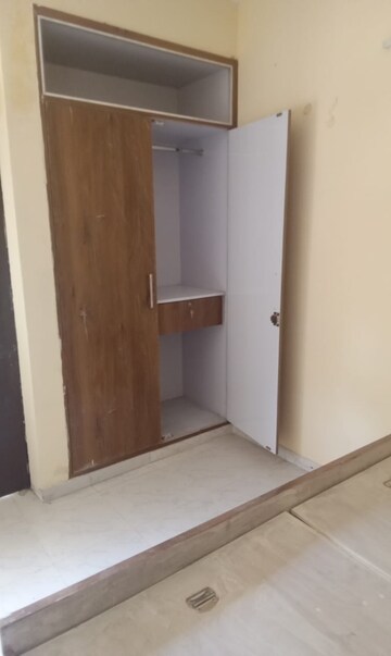 Room in 1 BHK Apartment at Omaxe GH6 EWS and LIG, Sarsawan – for Rent