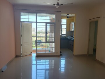 Room in 4 BHK Apartment at Eldeco Saubhagyam, Vrindavan Yojna – for Rent